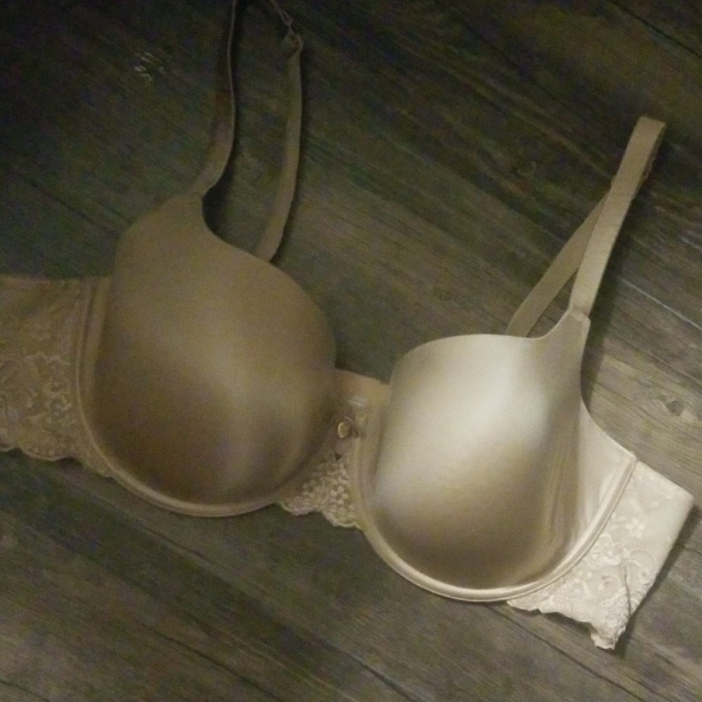 Curvy Couture 44D Bra nude